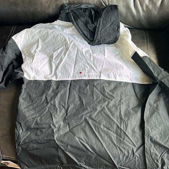 brand new champion windbreaker hoodie - Picture 3 of 3